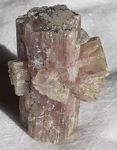 Aragonite<br />La Pesquera, Comarca La Manchuela Conquense, Cuenca, Castilla-La Mancha, España<br />4 x 3 cm<br /> (Author: Volkmar Stingl)