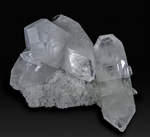 Fluorapophyllite<br />Distrito Jalgaon, Maharashtra, India<br />100 X 70 X 70 mm<br /> (Author: Rob Schnerr)