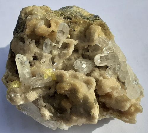 Celestine, Sulfur, Calcite<br />Mina Machów, Tarnobrzeg, Voivodato Subcarpacia, Polonia<br />5 x 4,5 cm<br /> (Author: Volkmar Stingl)