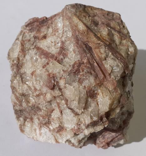 Andalusite<br />Valle Lüsens, Valle Sellrain, Distrito Innsbruck-Land, Tirol Norte, Tirol, Austria<br />7 x 6,5 cm<br /> (Author: Volkmar Stingl)