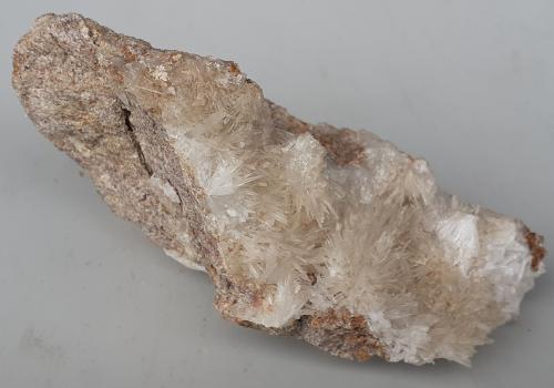 Aragonite<br />Griessenpass, Hochfilzen, Distrito Kitzbühel, Tirol Norte, Tirol, Austria<br />8,5 x 4 cm<br /> (Author: Volkmar Stingl)