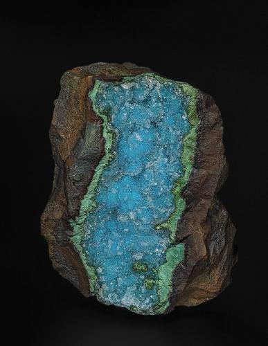 Quartz, Chrysocolla, Malachite<br />Mina Old Dominion, sistema filoninano Old Dominion, Colina Buffalo, Globe, Distrito Globe-Miami, Condado Gila, Arizona, USA<br />13.5 x 10.0 cm<br /> (Author: am mizunaka)