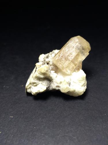 Topaz<br />Valle Shigar, Distrito Shigar, Gilgit-Baltistan (Áreas del Norte), Paquistán<br />29 x 24 mm<br /> (Author: Sante Celiberti)