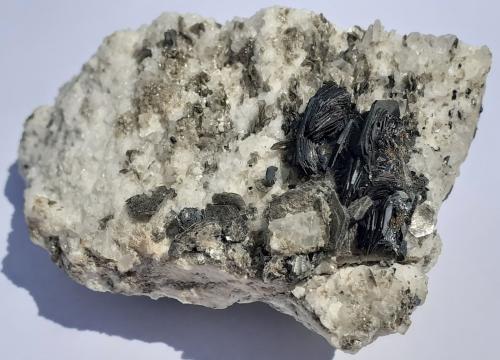 Hematite (variety iron rose)<br />Saurüssel, Zona Mörchner, Zemmgrund, Valle Ziller (Zillertal), Tirol Norte, Tirol, Austria<br />6,5 x 4 cm<br /> (Author: Volkmar Stingl)