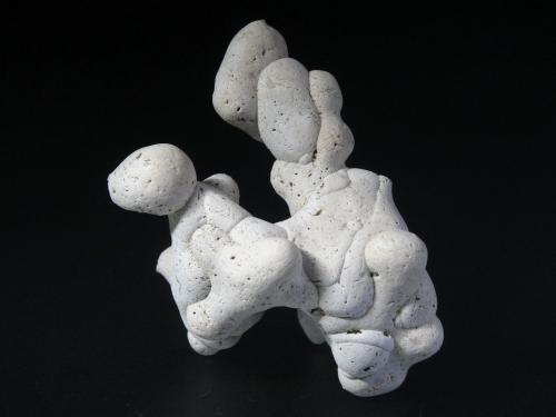 Ópalo (variedad menilito)<br />Yacimiento de yesos, Galera, Comarca de Huéscar, Granada, Andalucía, España<br />6,5 x 5 cm.<br /> (Autor: Antonio P. López)