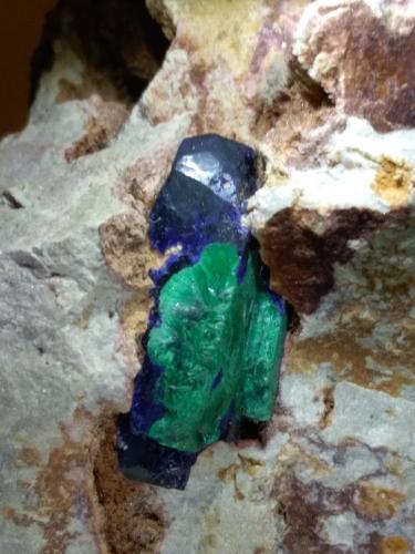 Azurite, Malachite<br />Kerrouchen, Provincia Khénifra, Región Beni Mellal-Khenifra, Marruecos<br />88 x 68 mm<br /> (Author: Sante Celiberti)