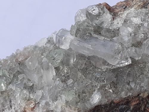 Quartz, Fluorite, Pyrite<br />Túnel Chengnan (obras), Wuyishan, Prefectura Nanping, Provincia Fujian, China<br />7 x 4,5 cm<br /> (Author: Volkmar Stingl)