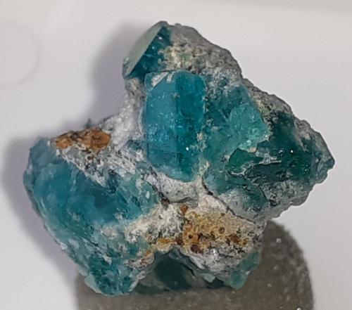 Beryl (variety Emerald)<br />Muzo (distrito minero), Cinturón Esmeraldífero Occidental, Departamento Boyacá, Colombia<br />1 x 1 cm<br /> (Author: Volkmar Stingl)