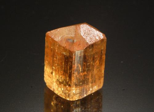 Topaz<br />Ouro Preto, Minas Gerais, Brasil<br />2.0 x 1.5 cm<br /> (Author: Michael Shaw)