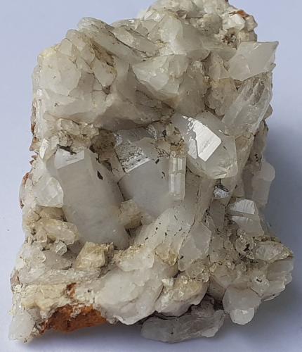 Quartz, Albite<br />Valle Kluppen, Schmirn, Distrito Innsbruck-Land, Tirol Norte, Tirol, Austria<br />6 x 3,5 cm<br /> (Author: Volkmar Stingl)