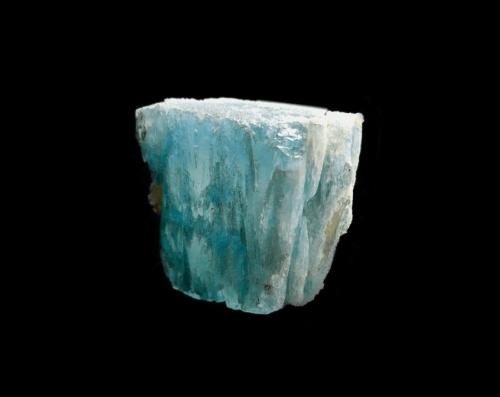 Beryl (variety aquamarine) and Quartz<br />Distrito Shigar, Gilgit-Baltistan (Áreas del Norte), Paquistán<br />42 mm x 45 mm x 24 mm<br /> (Author: Firmo Espinar)