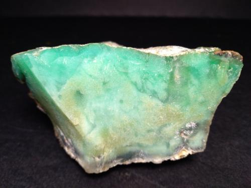 Quartz (variety chrysoprase)<br />Mina Szklary Chrysoprase, Szklary, Gmina Zabkowice Slaskie, Zabkowice Slaskie, Voivodato de Baja Silesia, Polonia<br />80 x 65 mm<br /> (Author: Sante Celiberti)