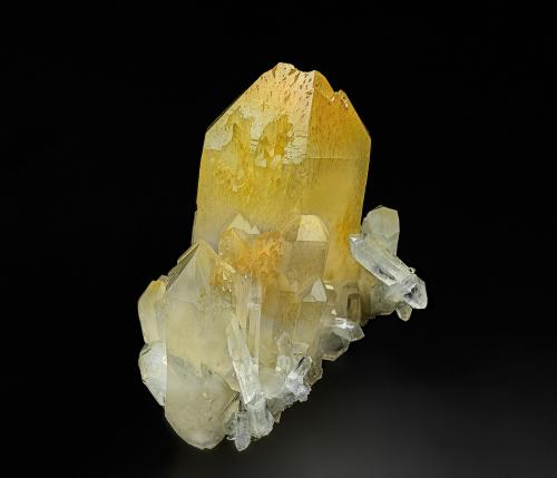 Quartz<br />Cabiche, Quípama, Departamento Boyacá, Colombia<br />7.1 x 5.8 cm<br /> (Author: am mizunaka)