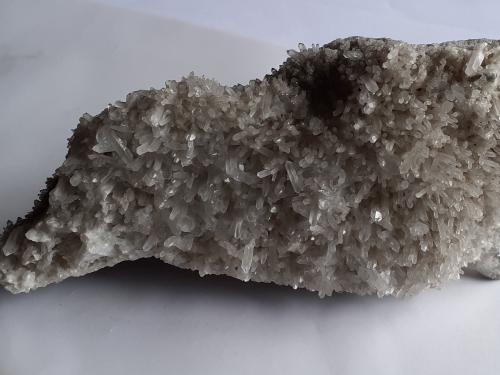 Quartz<br />Túnel Baimashan (obras), Qianbaxia, Wuyishan, Prefectura Nanping, Provincia Fujian, China<br />17 x 7 cm<br /> (Author: Volkmar Stingl)