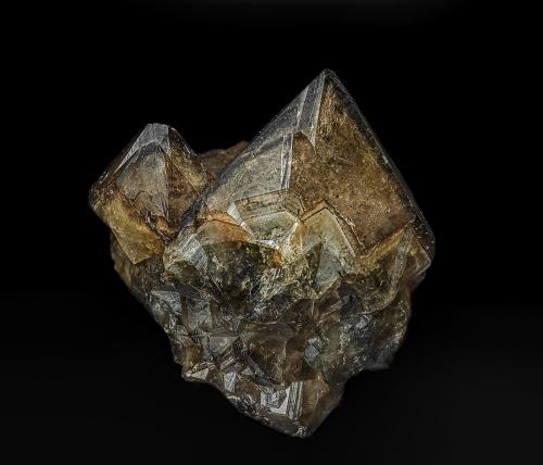 Quartz (variety smoky quartz)<br />Top Springs, Camfield, Región Victoria-Daly, Territorio del Norte, Australia<br />7.0 x 6.6 cm<br /> (Author: am mizunaka)