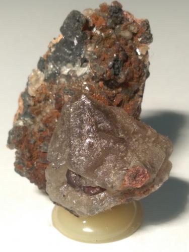 Cerussite<br />Mina Les Dalles (Mina Lidal), Distrito minero Mibladen, Mibladen, Midelt, Provincia Midelt, Región Drâa-Tafilalet, Marruecos<br />48 x 42 mm<br /> (Author: Sante Celiberti)