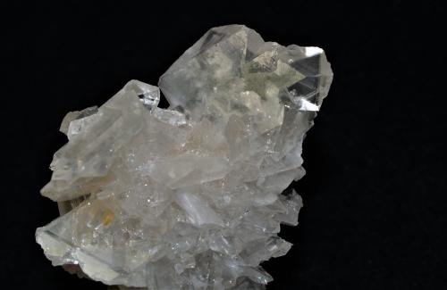 Dolomite with Svanbergite<br />Mina Mount Brussilof, Radium Hot Springs, División Golden Mining, Columbia Británica, Canadá<br />6x3.5x4.1 cm''s<br /> (Author: Joseph DOliveira)