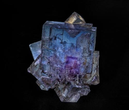 Fluorite<br />Mina Minerva I, Grupo Ozark-Mahoning, Sub-Distrito Cave-in-Rock, Condado Hardin, Illinois, USA<br />3.4 x 2.6 cm<br /> (Author: am mizunaka)