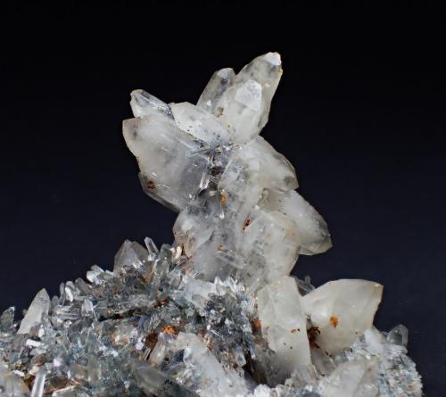 Quartz<br />Monte Erongo, Usakos, Región Erongo, Namibia<br />107 mm x 82 mm x 64 mm<br /> (Author: Don Lum)