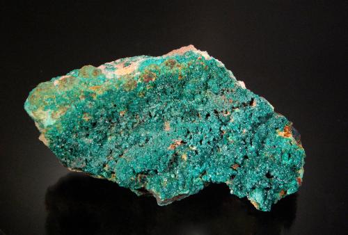 Brochantite<br />Depósito Paoli, Paoli, Distrito Red Bed, Condado Garvin, Oklahoma, USA<br />7.9 x 4.8 x 2.5 cm<br /> (Author: Michael Shaw)