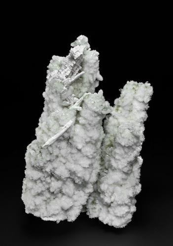 Quartz, Calcite<br />Mina 2nd Sovetskii, Dalnegorsk, Distrito urbano Dalnegorsk, Primorsky Krai, Rusia<br />13.0 x 8.4 cm<br /> (Author: am mizunaka)