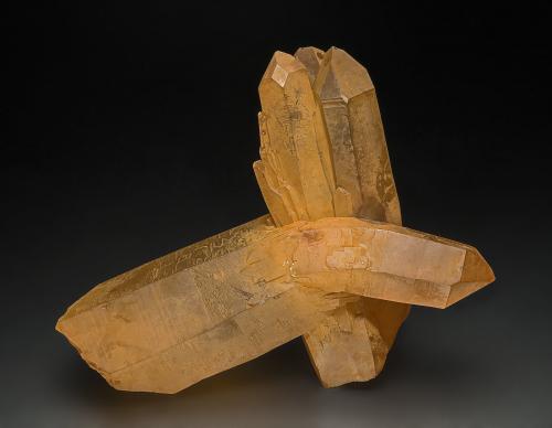 Quartz<br />Corinto, Curvelo, Minas Gerais, Brasil<br />9.5 x 6.4 cm<br /> (Author: am mizunaka)