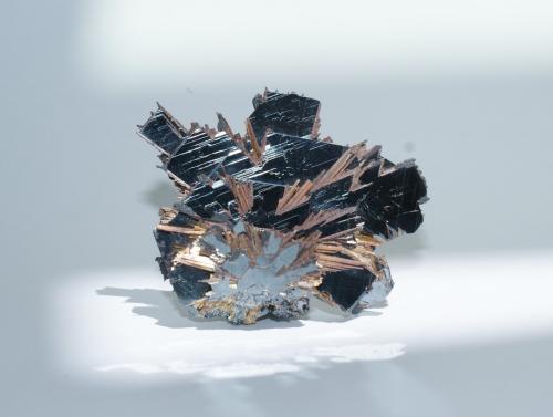 Hematite and Rutile<br />Novo Horizonte, Bahia, Región Nordeste, Brasil<br />60mm x 45mm x 30 mm<br /> (Author: Philippe Durand)