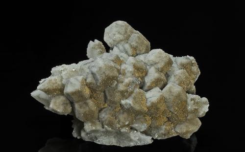 Quartz<br />Pozo Bor, Depósito Dalnegorsk B, Dalnegorsk, Distrito urbano Dalnegorsk, Primorsky Krai, Rusia<br />12.3 x 9.0 cm<br /> (Author: am mizunaka)