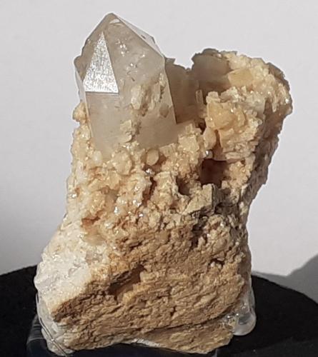 Quartz, Dolomite<br />Knorren, Mayrhofen, Valle Ziller (Zillertal), Tirol Norte, Tirol, Austria<br />3 x 2 cm<br /> (Author: Volkmar Stingl)