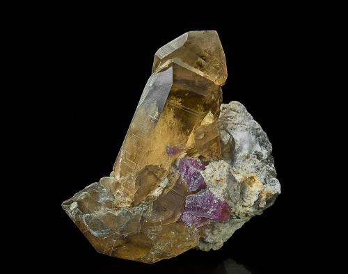 Quartz (variety smoky quartz), 'lepidolite'<br />Mina Himalaya, Gem Hill, Distrito Mesa Grande, San Diego County, California, USA<br />8.5 x 9.7 cm<br /> (Author: am mizunaka)