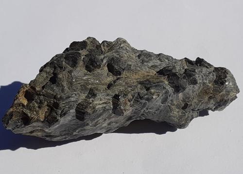 Almandine<br />Valle Gaisberg, Obergurgl, Valle Gurgler, Valle Ötz, Tirol Norte, Tirol, Austria<br />8 x 3,5 cm<br /> (Author: Volkmar Stingl)