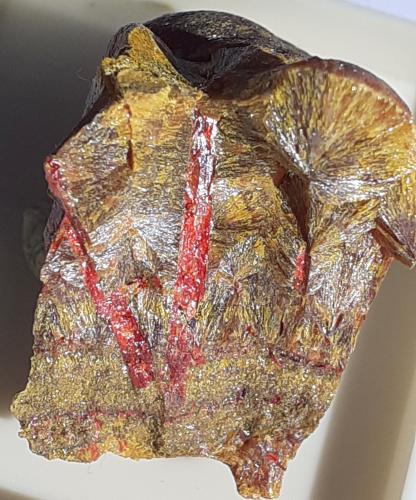 Realgar, Orpiment<br />Valilou, Ahar, Provincia Azerbaidjan Oriental, Irán<br />3 x 2,5 cm<br /> (Author: Volkmar Stingl)