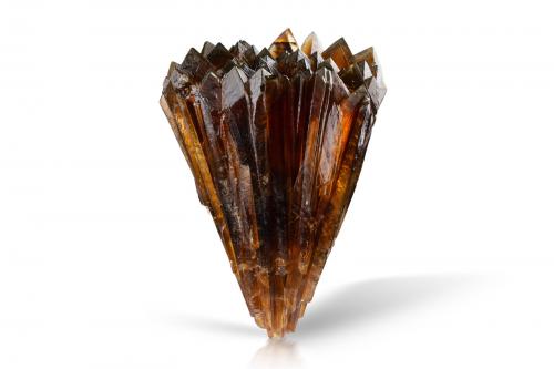 Calcita<br />Distrito Karibib, Región Erongo, Namibia<br />14 x 12 x 20 cm / cristal principal: 19.5 cm<br /> (Autor: Museo MIM)