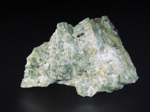 Fluorapatito<br />Cantera Peña Grajera. Concesión Dos Puntos, Sierra Albarrana, Hornachuelos, Comarca Valle Medio del Guadalquivir, Córdoba, Andalucía, España<br />6 x 4 cm.<br /> (Autor: Antonio P. López)