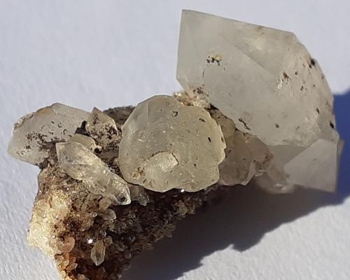 Quartz, Fluorite<br />Túnel tren alta velocidad Chengnan, Wuyishan, Prefectura Nanping, Provincia Fujian, China<br />2 x 1 cm<br /> (Author: Volkmar Stingl)