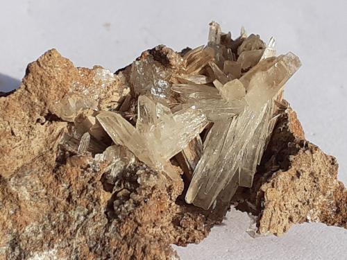 Aragonite<br />Depósito de magnesita, Bürglkopf, Hochfilzen, Distrito Kitzbühel, Tirol Norte, Tirol, Austria<br />6 x 3 cm<br /> (Author: Volkmar Stingl)