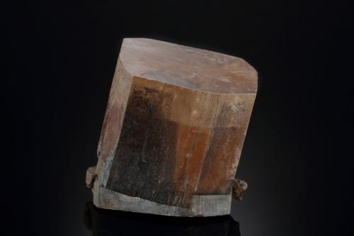 Fosgenita [Phosgenite]<br />Mina Monteponi, Iglesias, Provincia Sud Sardegna, Cerdeña/Sardegna, Italia<br />6 x 6 x 5 cm<br /> (Autor: Museo MIM)