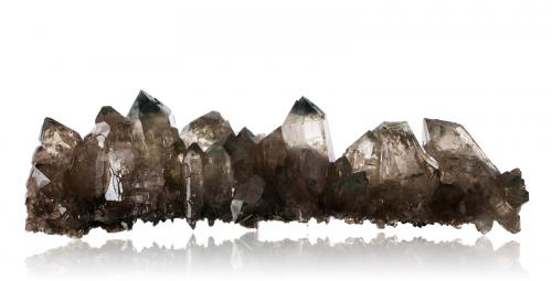 Quartz<br />Aiguille de l'Eboulement, Les Petites Jorasses, Mont Blanc, Chamonix, Haute-Savoie, Auvergne-Rhône-Alpes, Francia<br />74 x 12 x 23 cm / main crystal: 22.0 cm<br /> (Author: MIM Museum)