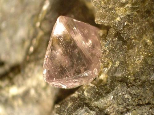 Diamante
Kimberley, Sudáfrica
35 x 30 x 20 mm.
detalle (Autor: José Luis Zamora)