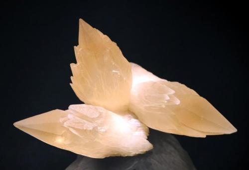 Calcite
Minerva Mine #1, Cave In Rock District, Hardin Co., Illinois
7.5 x 7.5 cm.
Mined in August 1993. (Author: crosstimber)