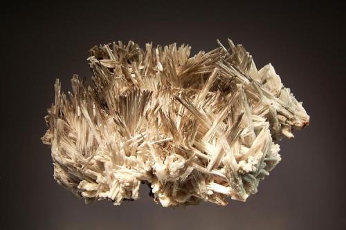 Cerussite
Flux Mine, Harshaw District, Santa Cruz Co., Arizona
7.4 x 10.4 cm. (Author: crosstimber)