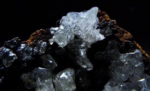 Hemimorphite.
Precaución Mine, Cabezo de San Ginés, Cartagena, Murcia, Spain.
FOV 25 x 20 mm approx (Author: nurbo)