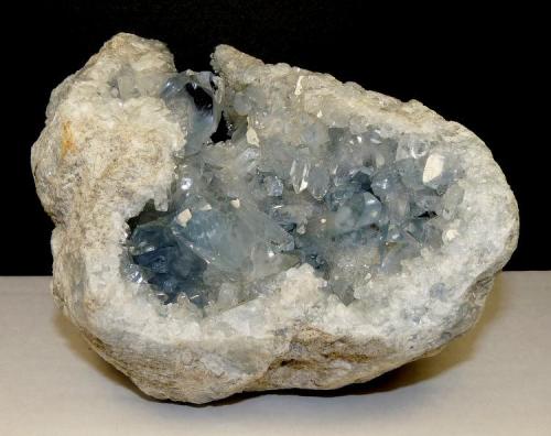 Celestite
Madagascar
153 x 115 mm (Author: Pierre Joubert)