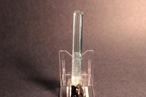 Aquamarine
Shigar Valley, Skardu District, Haramosh Mountains, Gilgit, Pakistan
10.3 x 1.9 cm (Author: Don Lum)