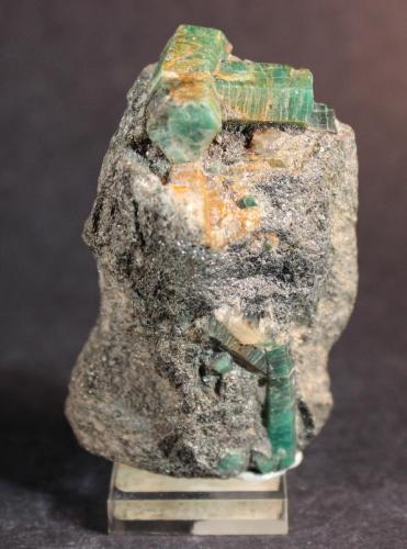 Beryl (var Emerald)
Carnaiba, Bahia, Brazil
6.2 x 4.0 cm (Author: Don Lum)