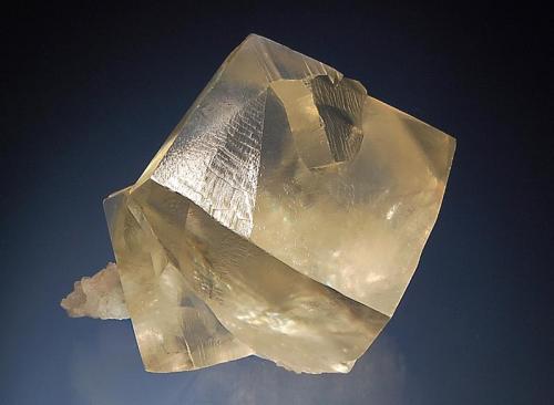 Calcite
Jalgaon, Maharashtra State, India
4.9 x 5.9 cm
Interpenetrant, colorless, distorted rhombs on a small shard of chalcedony. (Author: crosstimber)