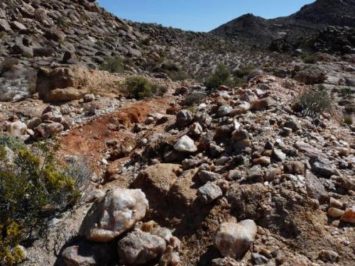 Another smoky quartz vein that was mined for, possibly, smoky quartz crystals. (Author: Pierre Joubert)