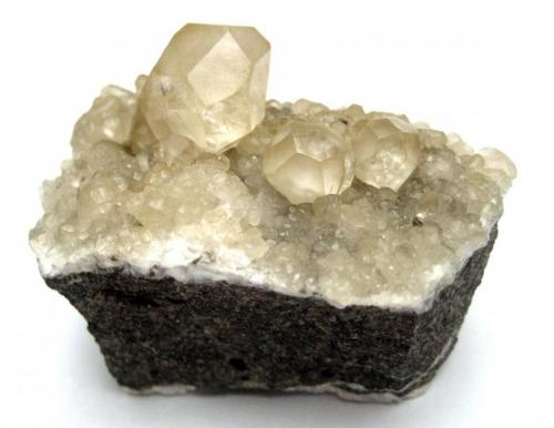 Calcite
La Florida mining area, Sierra de Arnero, Cantabria, Spain
Specimen size 5 cm (Author: Tobi)