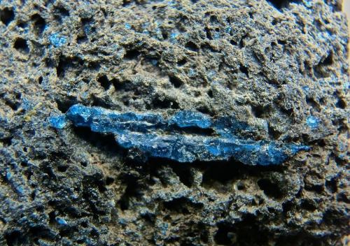 Haüyna
Punta Camello, Costa de Arucas, Gran Canaria, Islas Canarias, España
Ancho de imagen 1,5 cm (Autor: María Jesús M.)