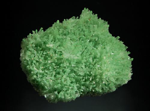 Gypsum
Pernatty Lagoon, Stuart Shelf, South Australia, Australia
5.9 x 7.1 cm.
A flat plate covered with mint green gypsum crystals. The green coloration is due to leaching of copper compounds from the nearby Mt. Gunson mine. (Author: crosstimber)